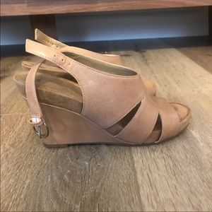 COMFORTABLE Aerosole wedges